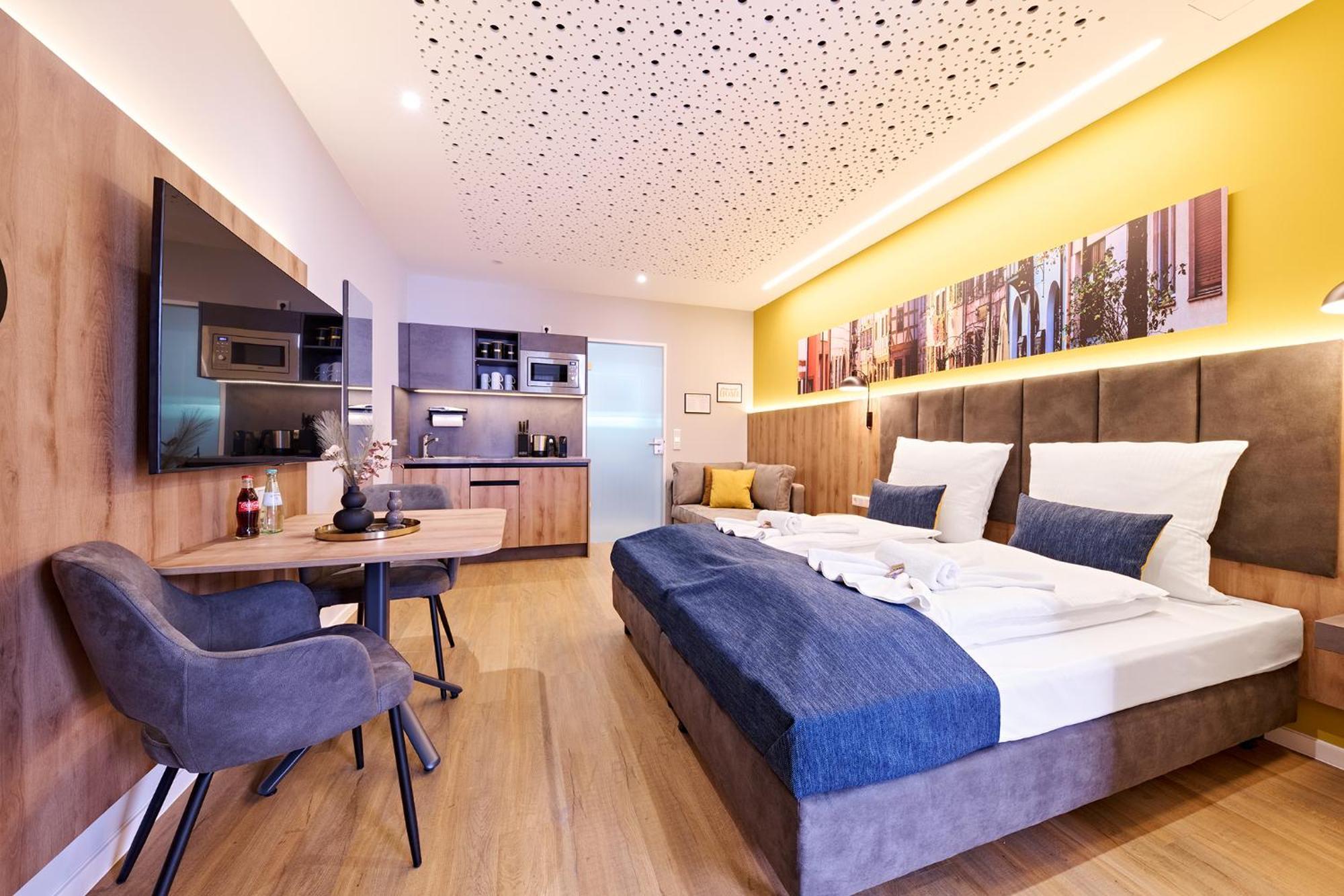 Xzllenz Traum Studio-Apartment, Frei-Parken, U-Bahn, Kueche Nuremberg Luaran gambar